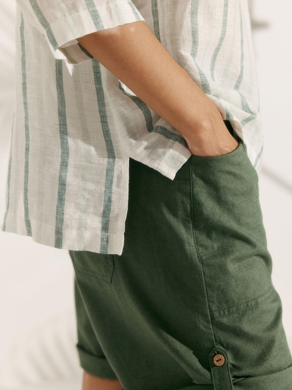 100% Linen Stripe Shawl V-Neck Half Sleeve Top