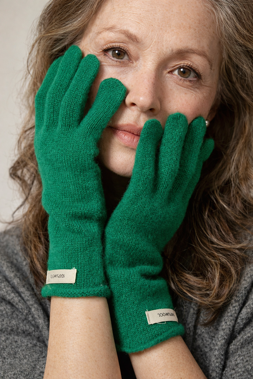 100% Wool Knit Gloves