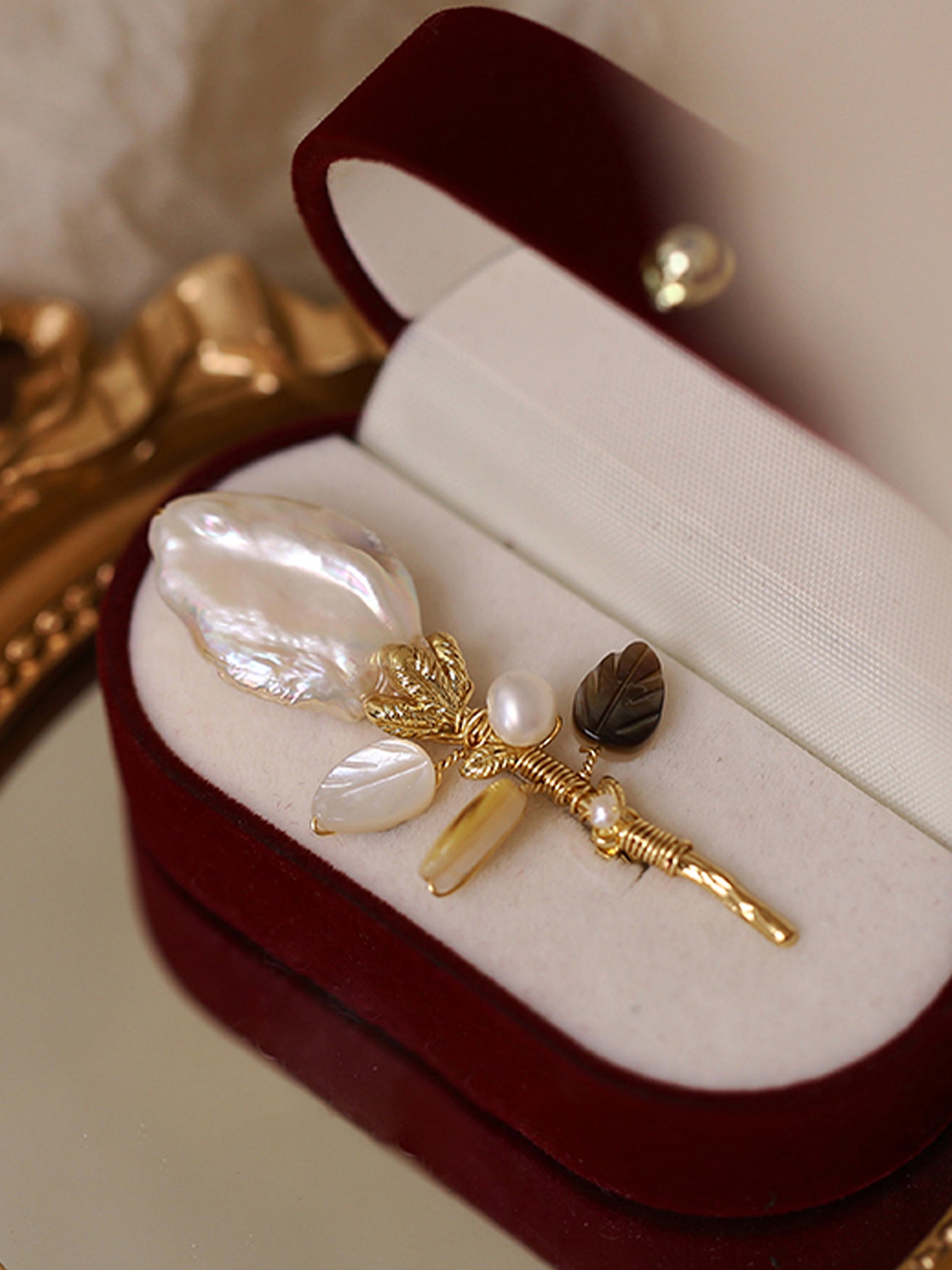 Freshwater Pearl Tulip Leaf Brooch