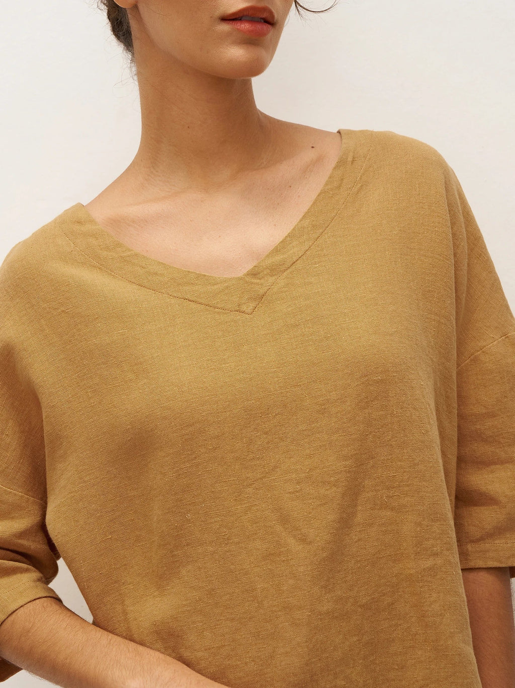 100% Linen V-Neck 3/4 Length Sleeve Top DORA