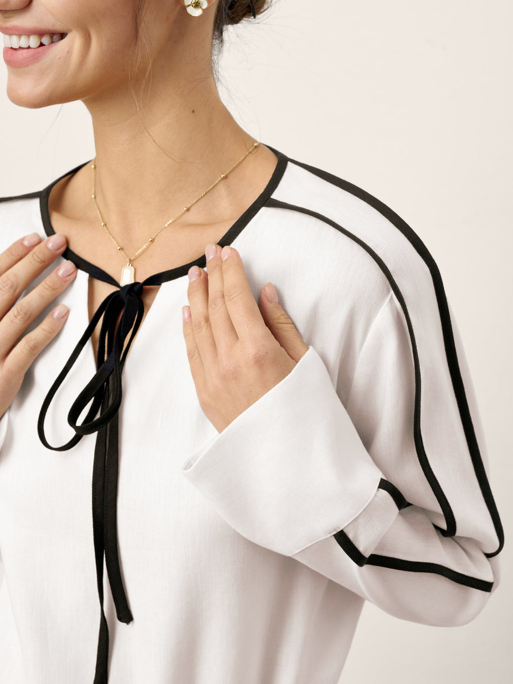 Linen-Lyocell Contrast Trim Tie-Neck Overtop VERA