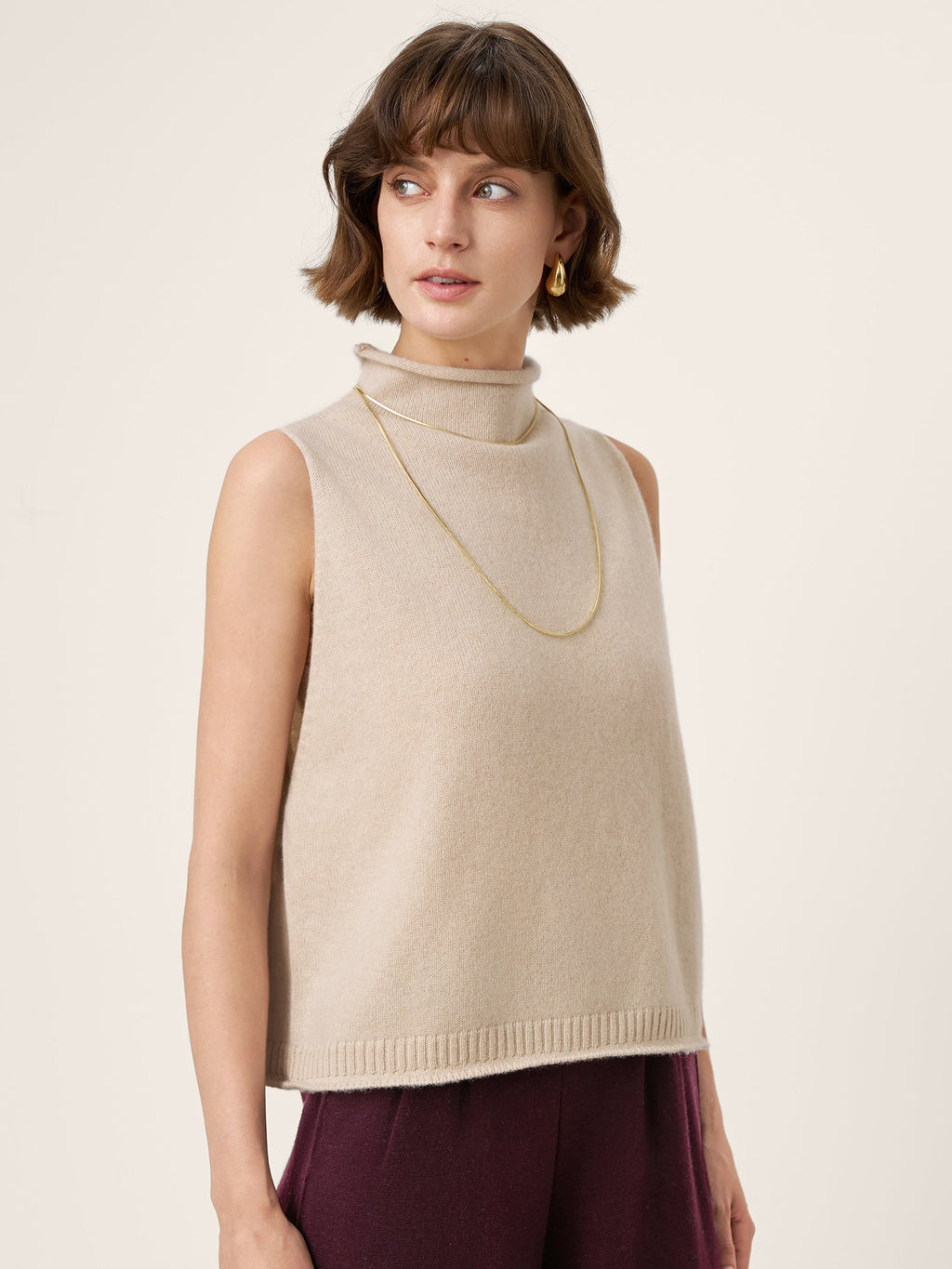 100% Mongolian Cashmere Hand-Finished Rolled Edge Sleeveless Turtleneck Knit Top DAISY