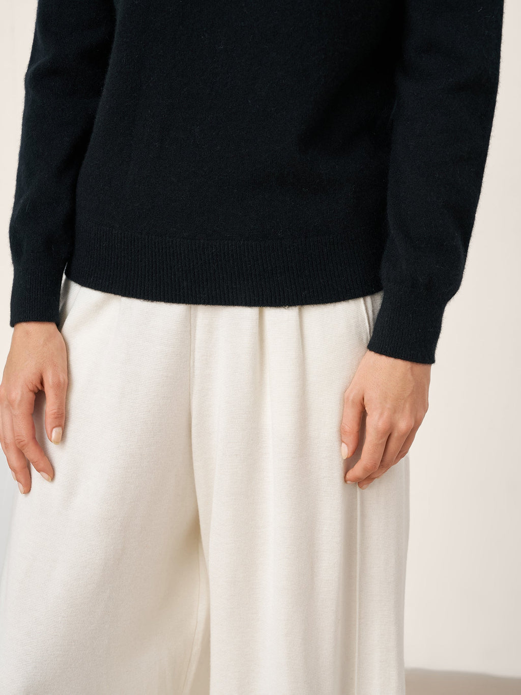 100% Mongolian Cashmere Seamless Wide Ribbed Edge Sweater MONA