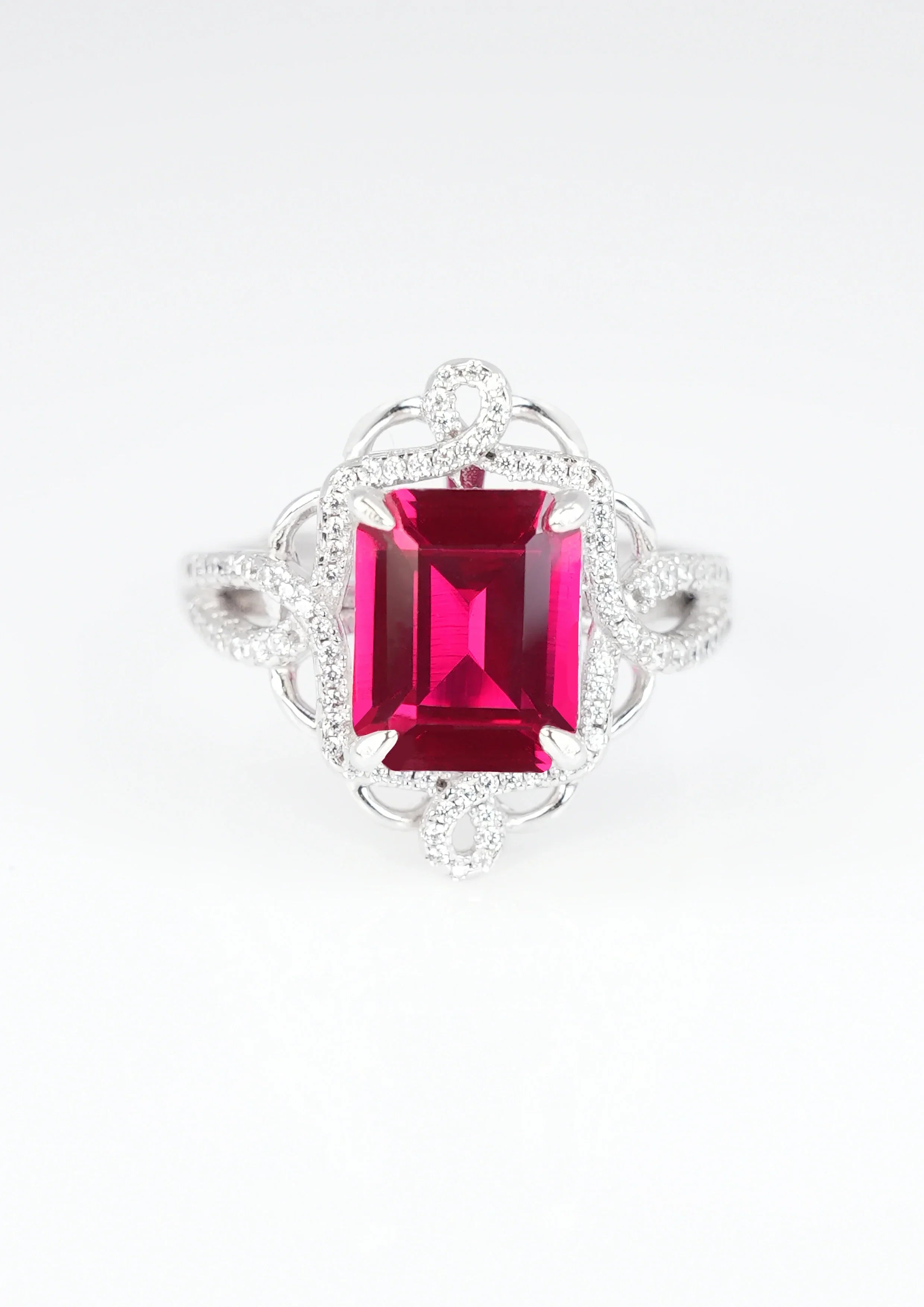 Exquisite Ruby Ring - Scarlet Serenade