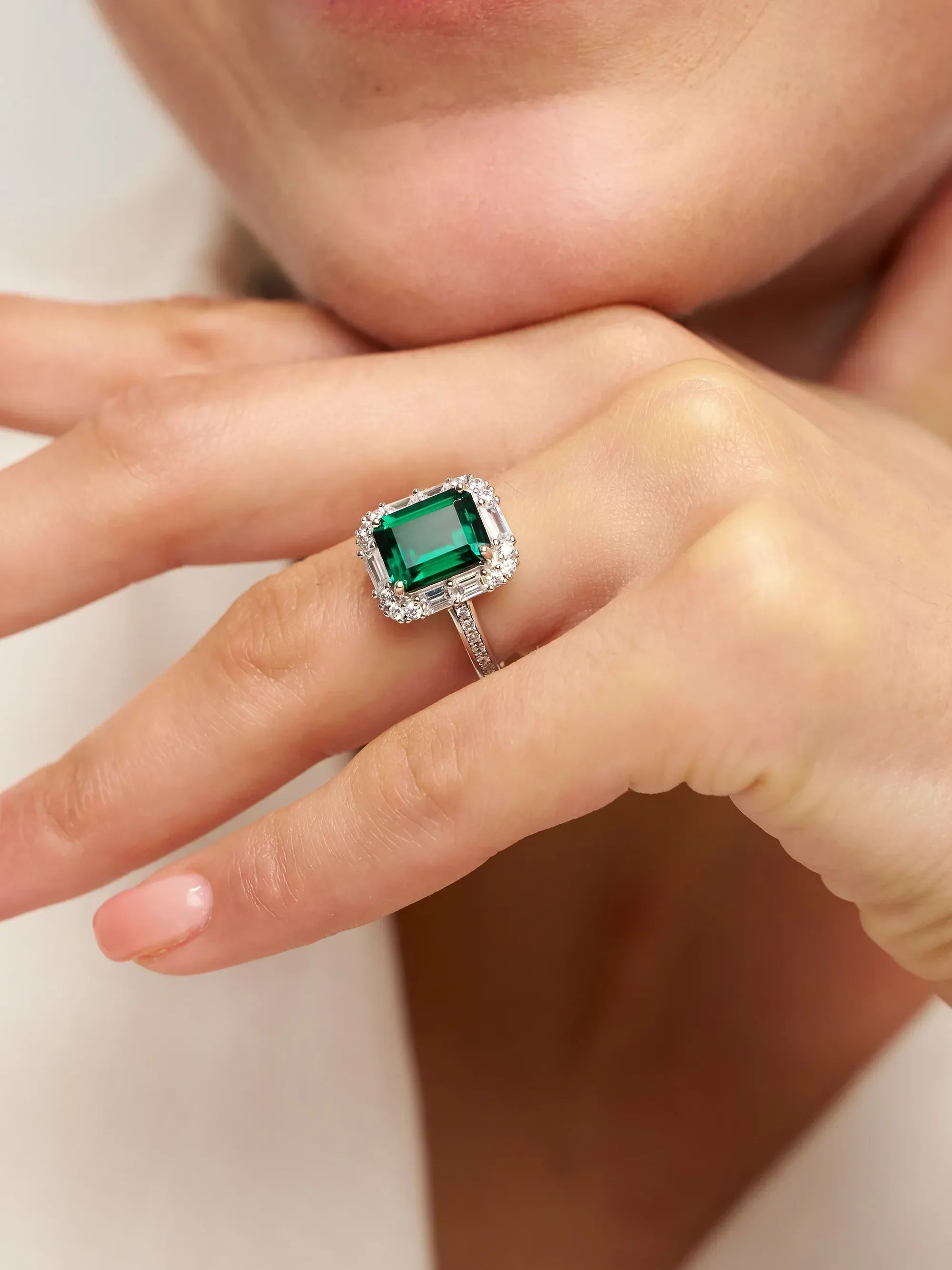 Exquisite Emerald Ring - Emerald Shadow Fairy Ring